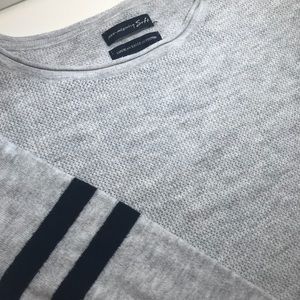 American Eagle Outfitters Sweater